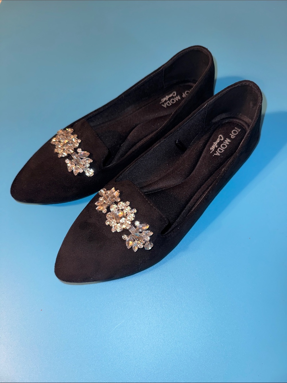 TOP Moda Black Pointed Toe Flats with Rhinestone Crystal Floral Detail New Sz 9